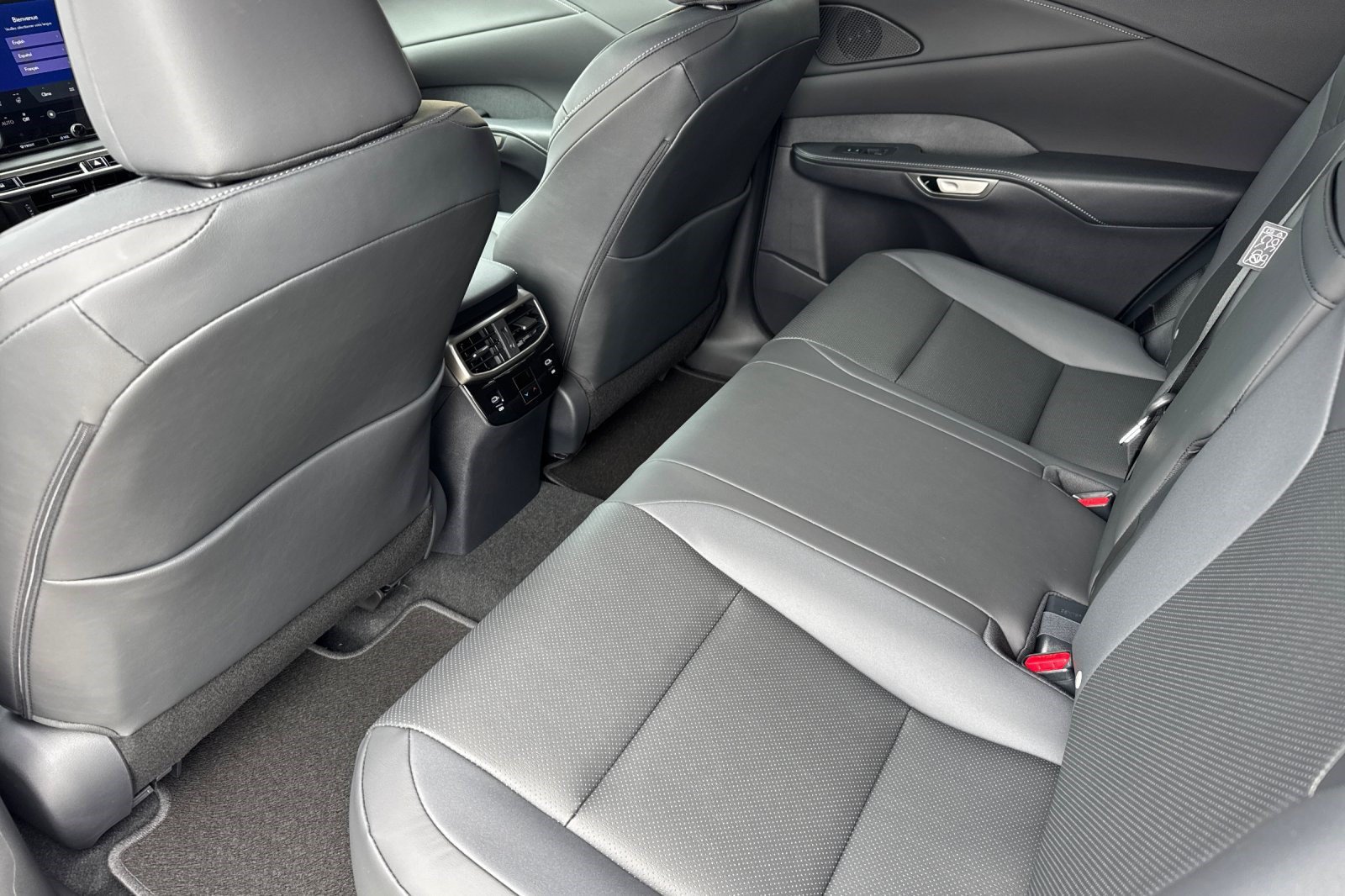 New 2026 Lexus RX 350 AWD image 23