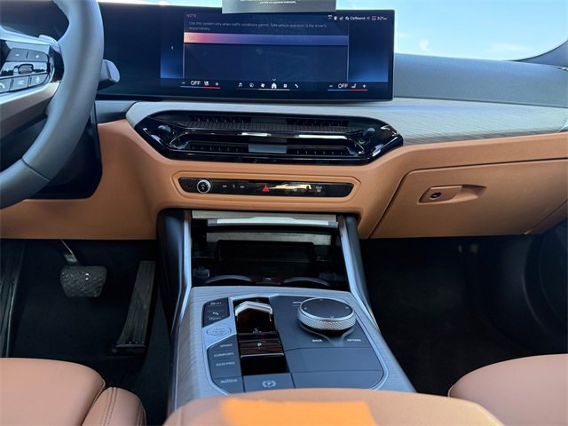 Certified 2025 BMW 330i xDrive Sedan w/ Convenience Package image 11