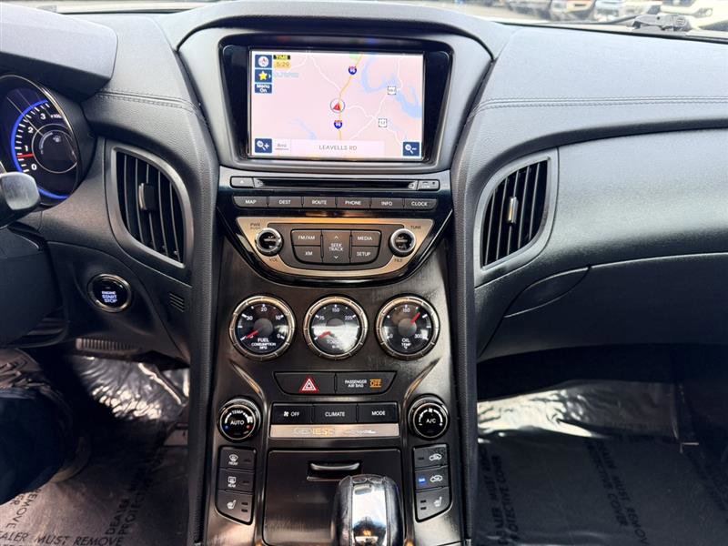 Used 2013 Hyundai Genesis 3.8 image 28