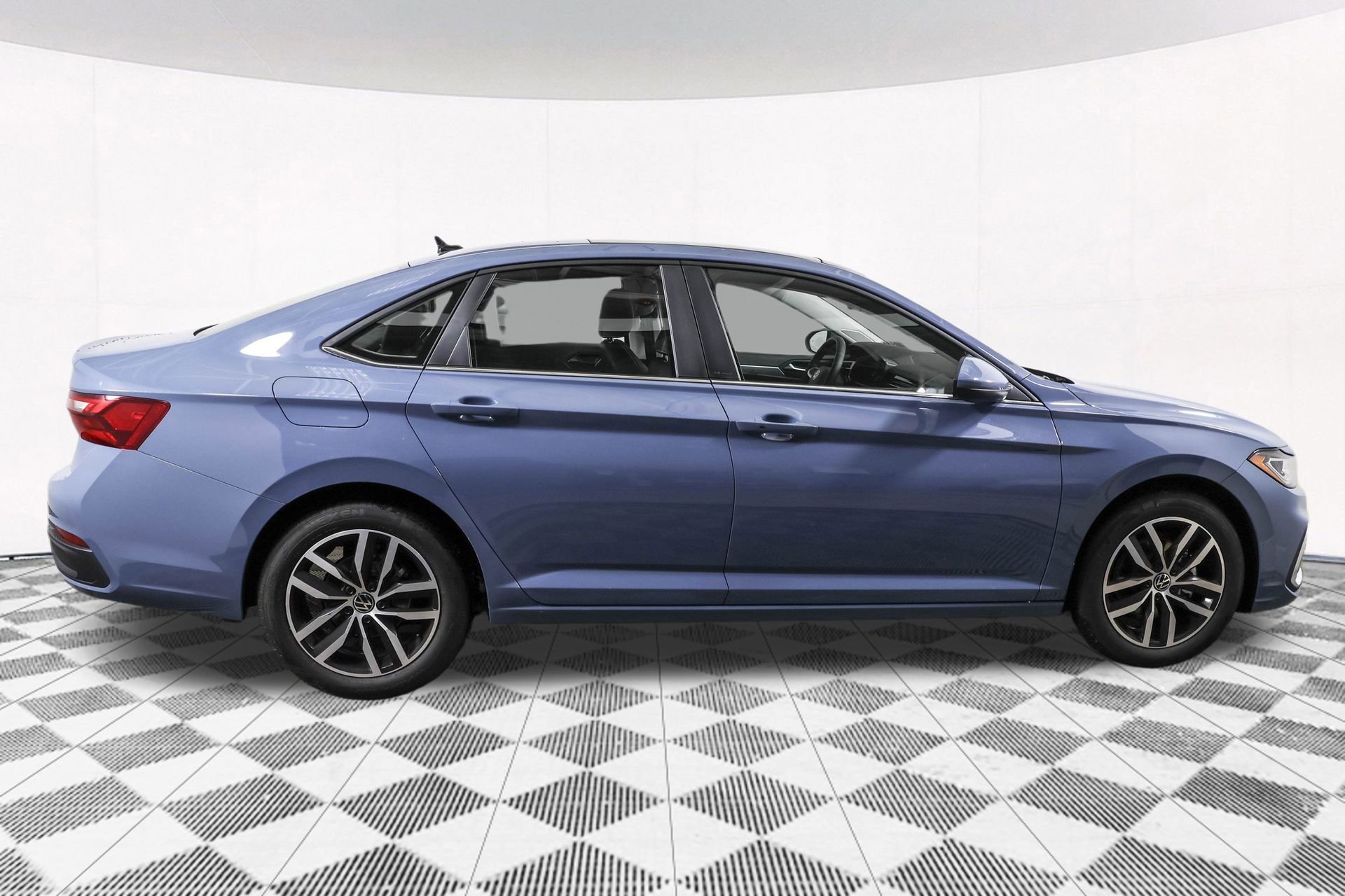 New 2026 Volkswagen Jetta SE FWD image 11