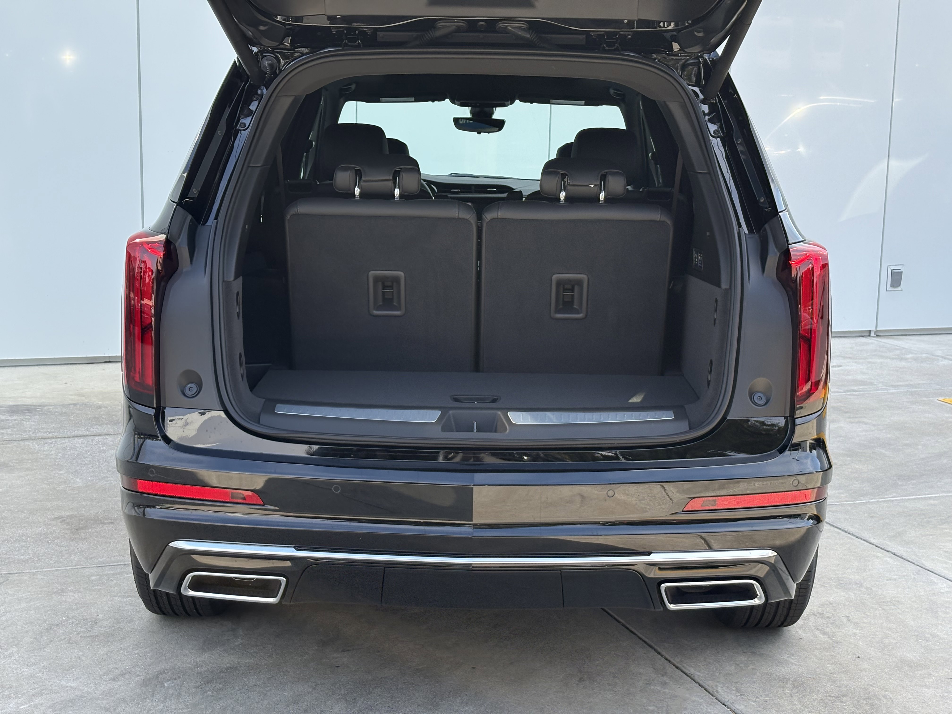 New 2025 Cadillac XT6 Premium Luxury w/ Technology Package image 9