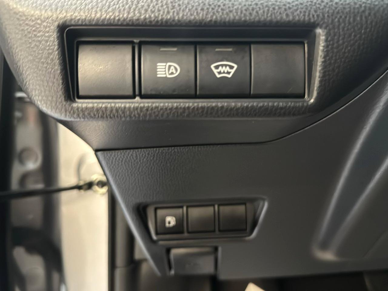 Used 2024 Toyota Prius LE FWD image 10