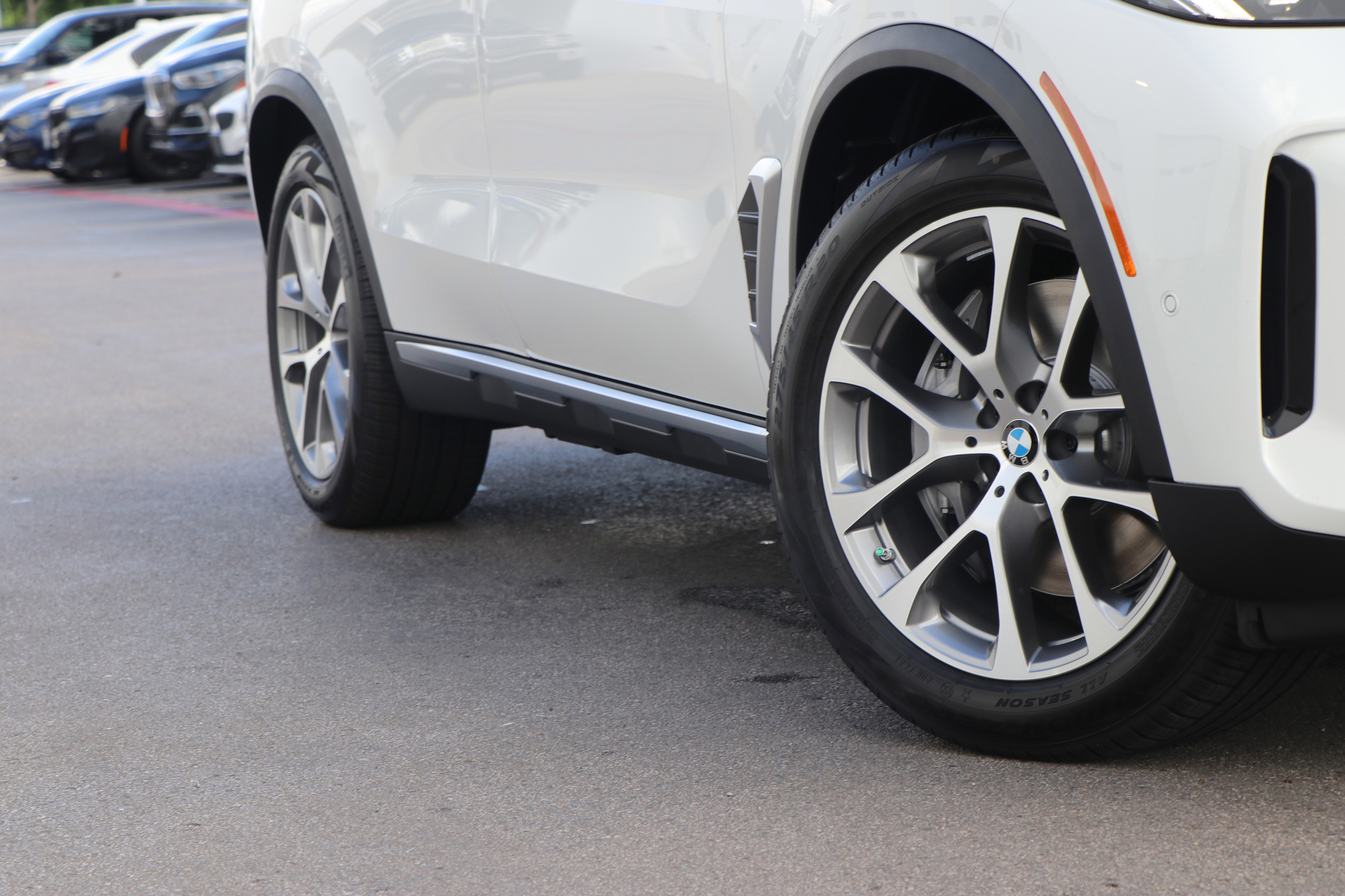 Used 2026 BMW X5 xDrive50e w/ Parking Assistance Package image 3