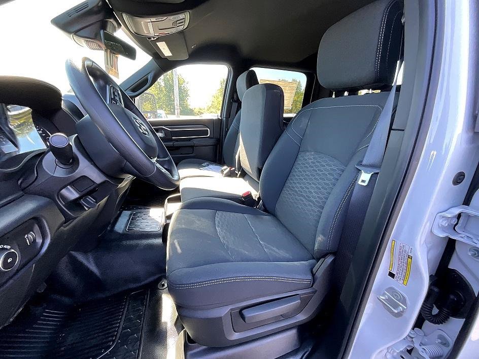 New 2026 RAM 5500 4x4 Crew Cab image 20