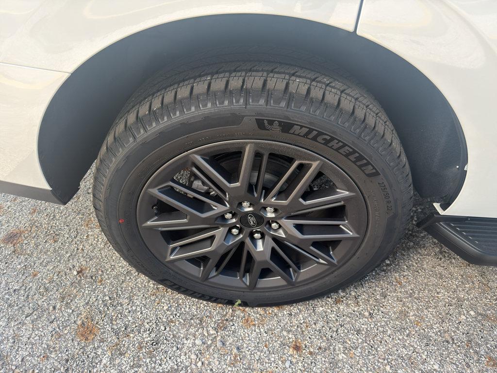 New 2027 Ford Expedition Platinum RWD image 22