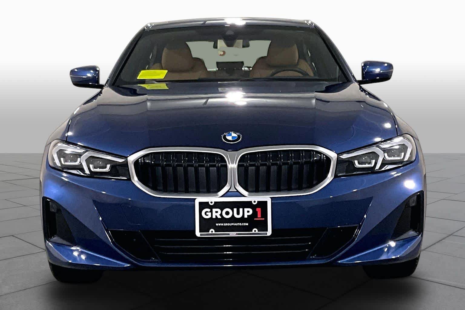 Used 2024 BMW 330i xDrive Sedan w/ Premium Package AWD/4WD image 3