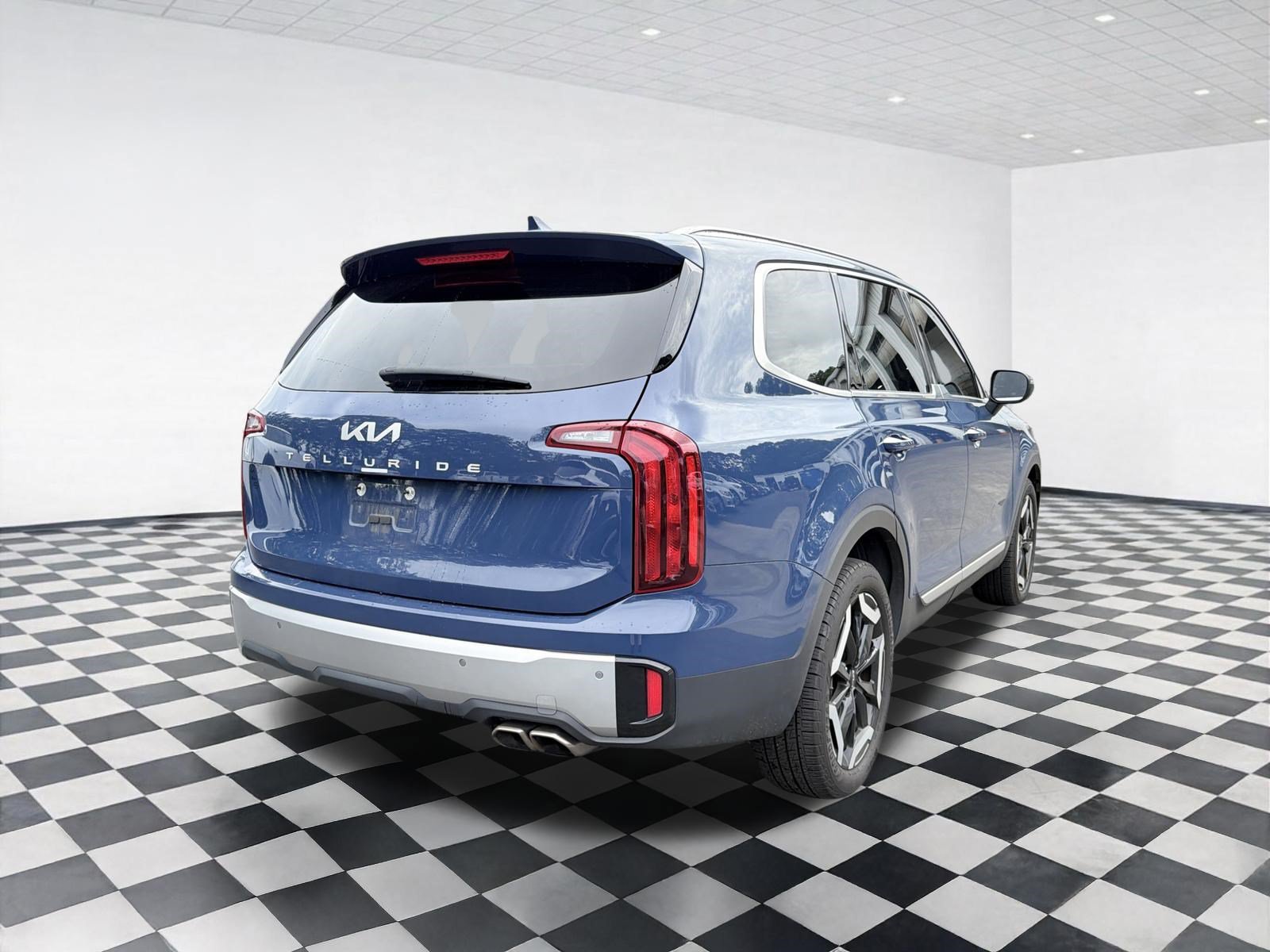 Used 2023 Kia Telluride S w/ S Sunroof Package FWD image 4