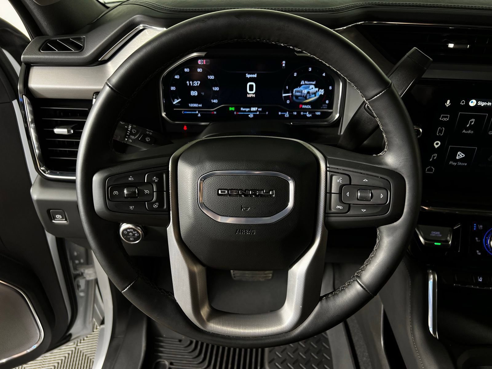 Used 2024 GMC Sierra 2500 Denali w/ Denali Reserve Package AWD/4WD image 16