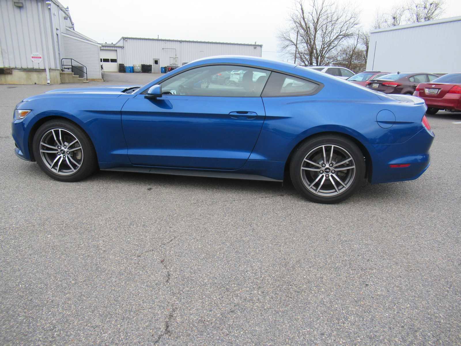 Used 2017 Ford Mustang EcoBoost image 8