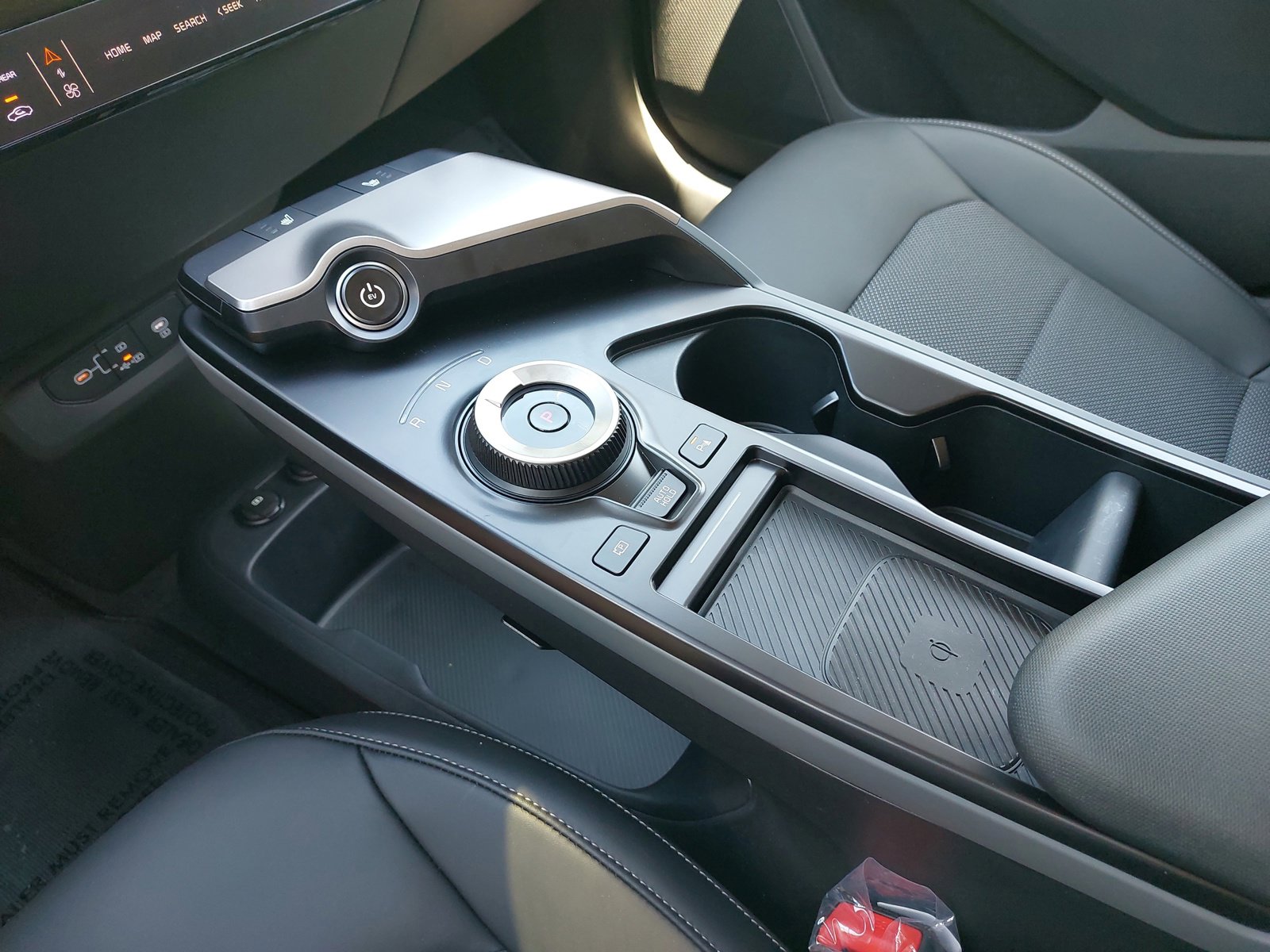 New 2025 Kia EV6 Light w/ Light LR Technology Package image 25