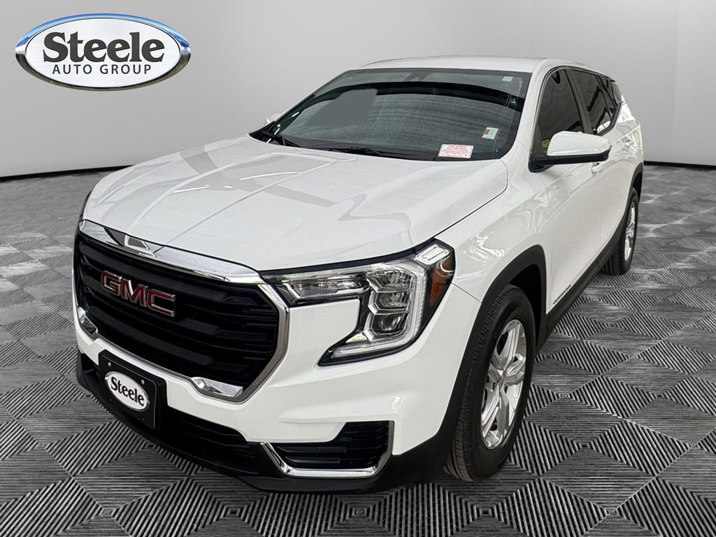 Used 2023 GMC Terrain SLE FWD image 1