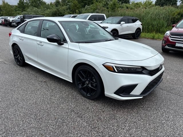 Used 2023 Honda Civic Sport image 2
