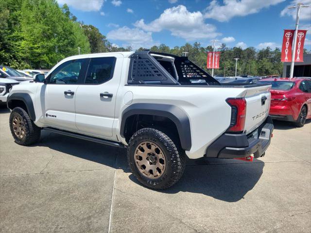 Certified 2025 Toyota Tacoma Trailhunter AWD/4WD image 3