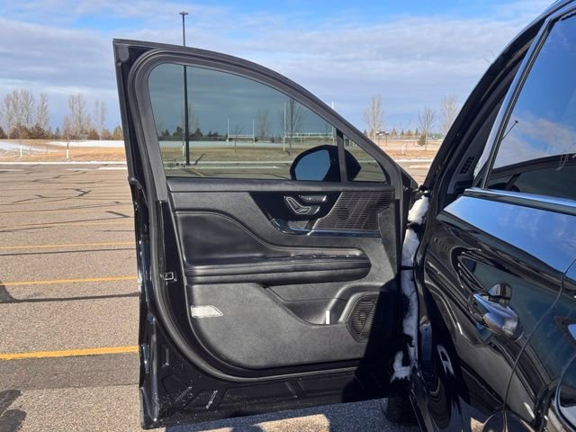 Used 2022 Lincoln Corsair Standard w/ Premium Package image 4