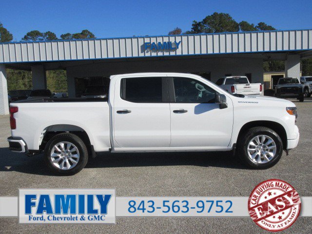 Used 2025 Chevrolet Silverado 1500 Custom image 1