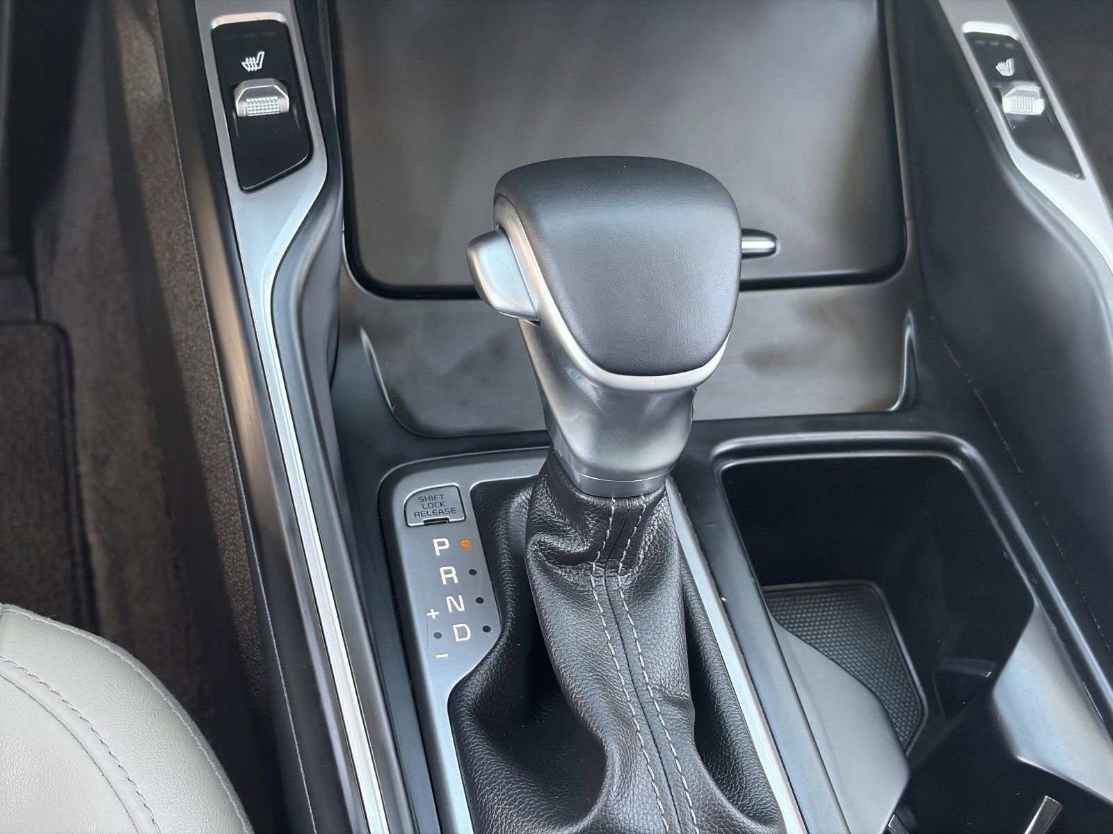 Used 2023 Kia Sorento S w/ Panoramic Sunroof Package image 32