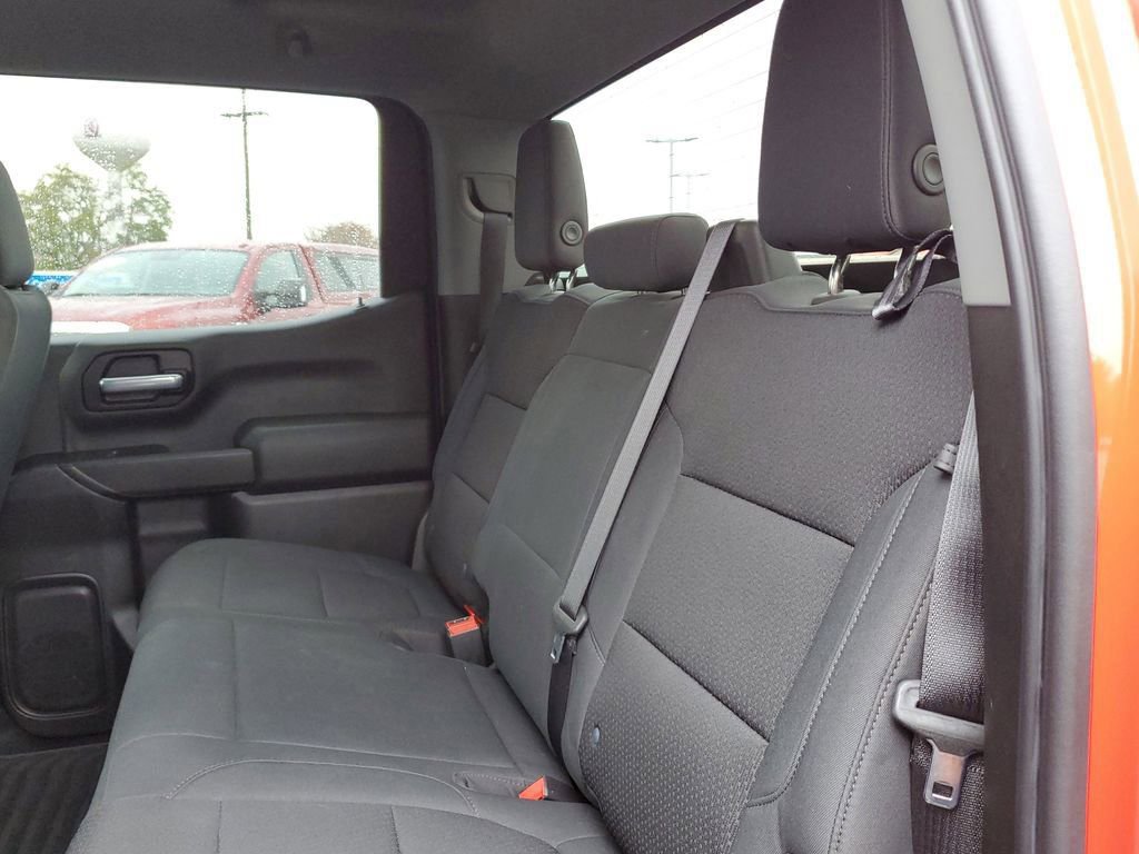 Used 2020 Chevrolet Silverado 1500 Custom w/ Custom Value Package image 9