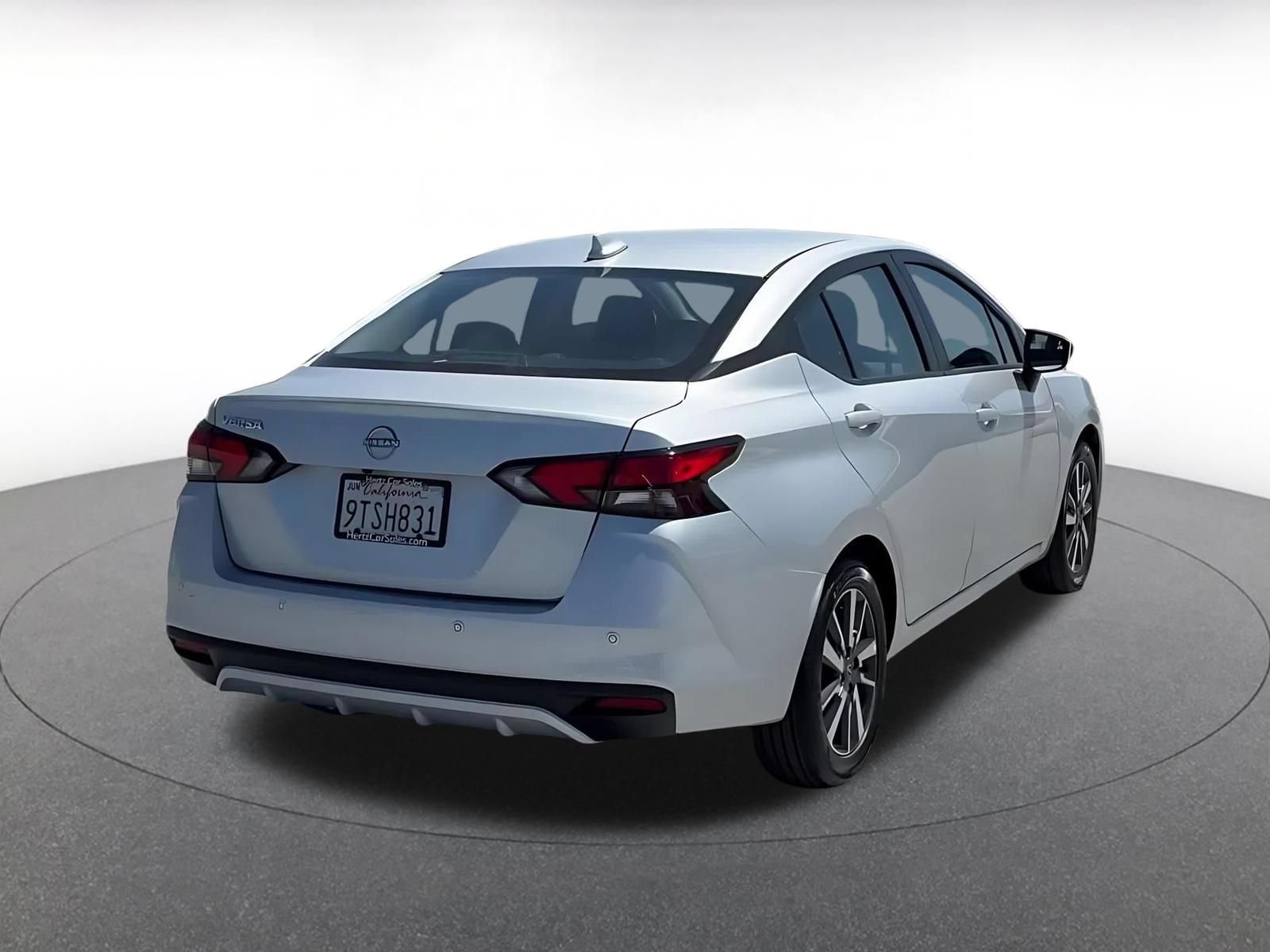 Used 2025 Nissan Versa SV FWD image 14