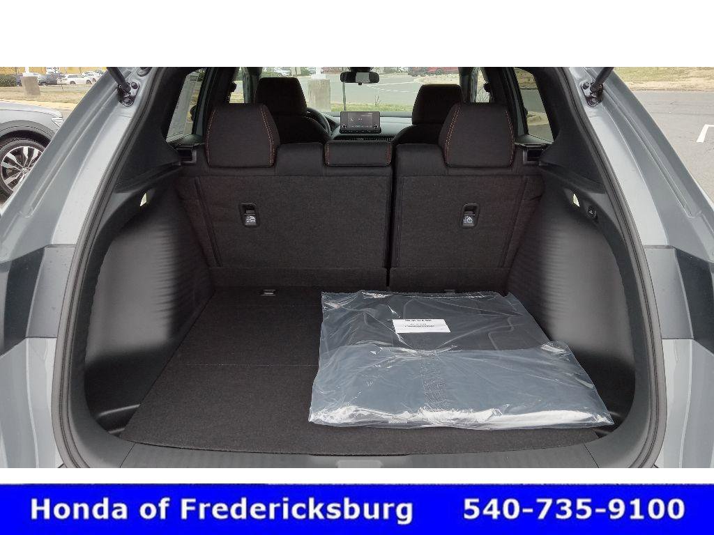 Certified 2025 Honda HR-V Sport image 37