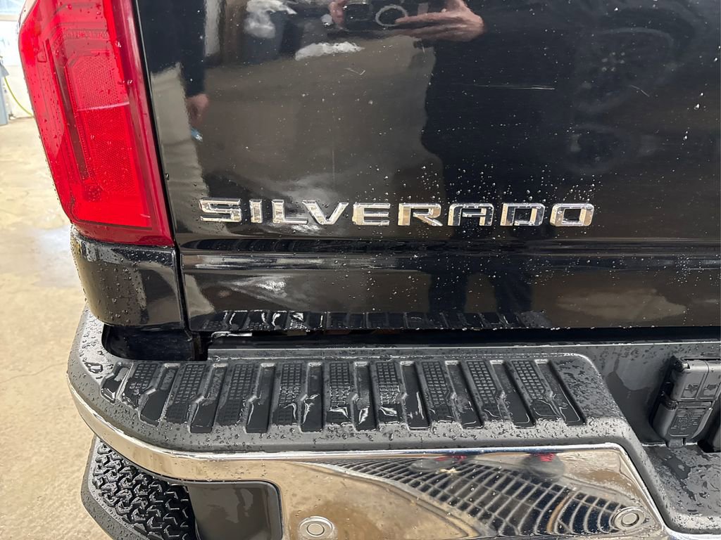 Used 2020 Chevrolet Silverado 2500 LTZ w/ LTZ Plus Package image 15