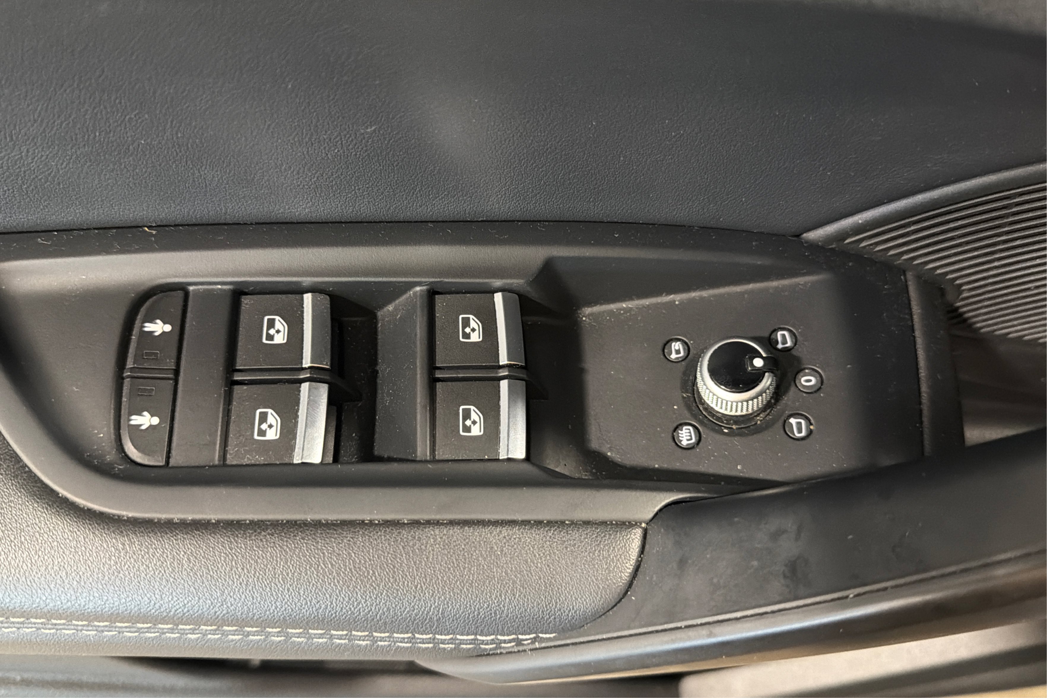 Used 2019 Audi SQ5 Prestige w/ Prestige Package AWD/4WD image 17