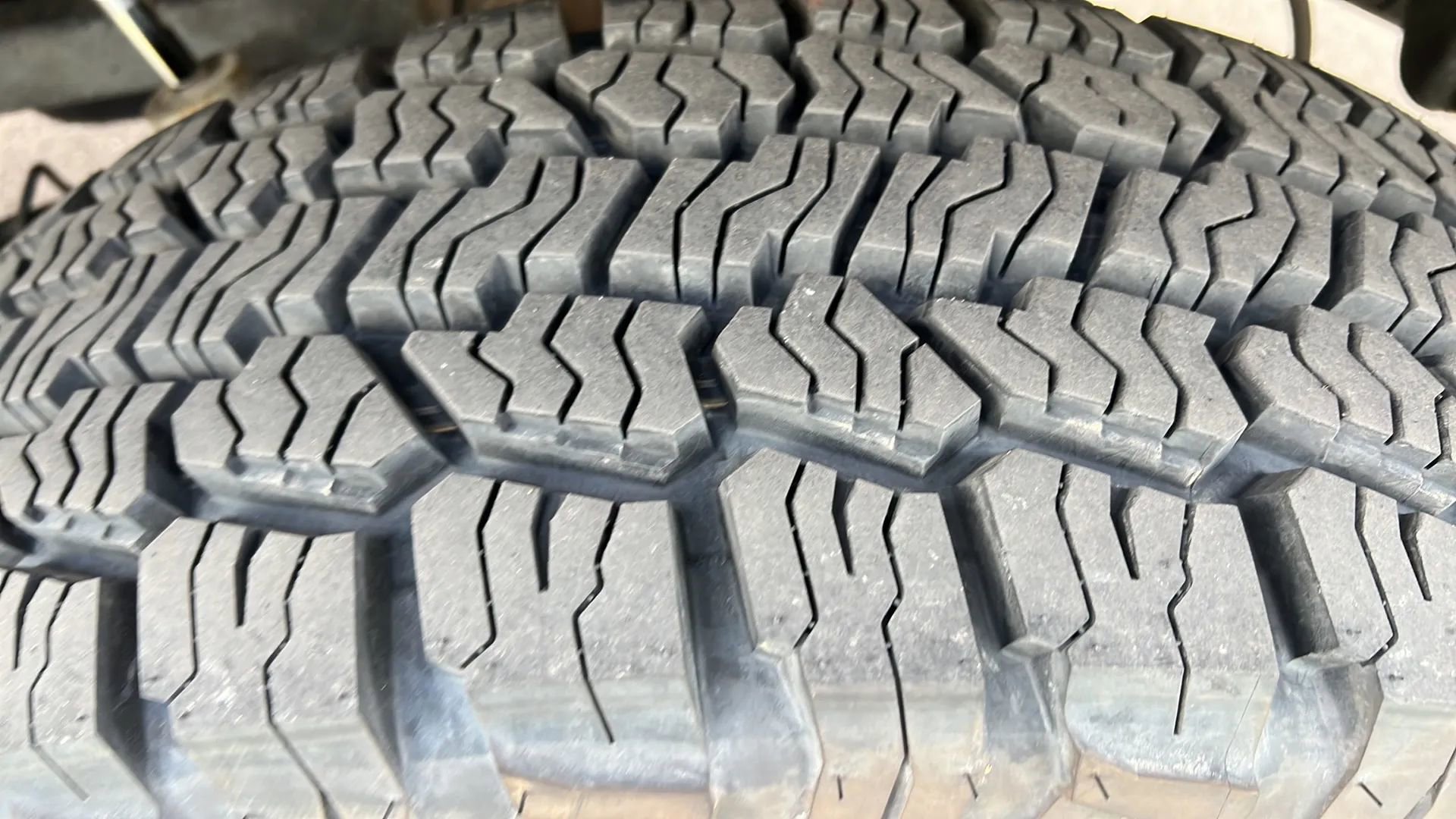 Used 2017 RAM 2500 Tradesman w/ Chrome Appearance Group image 31