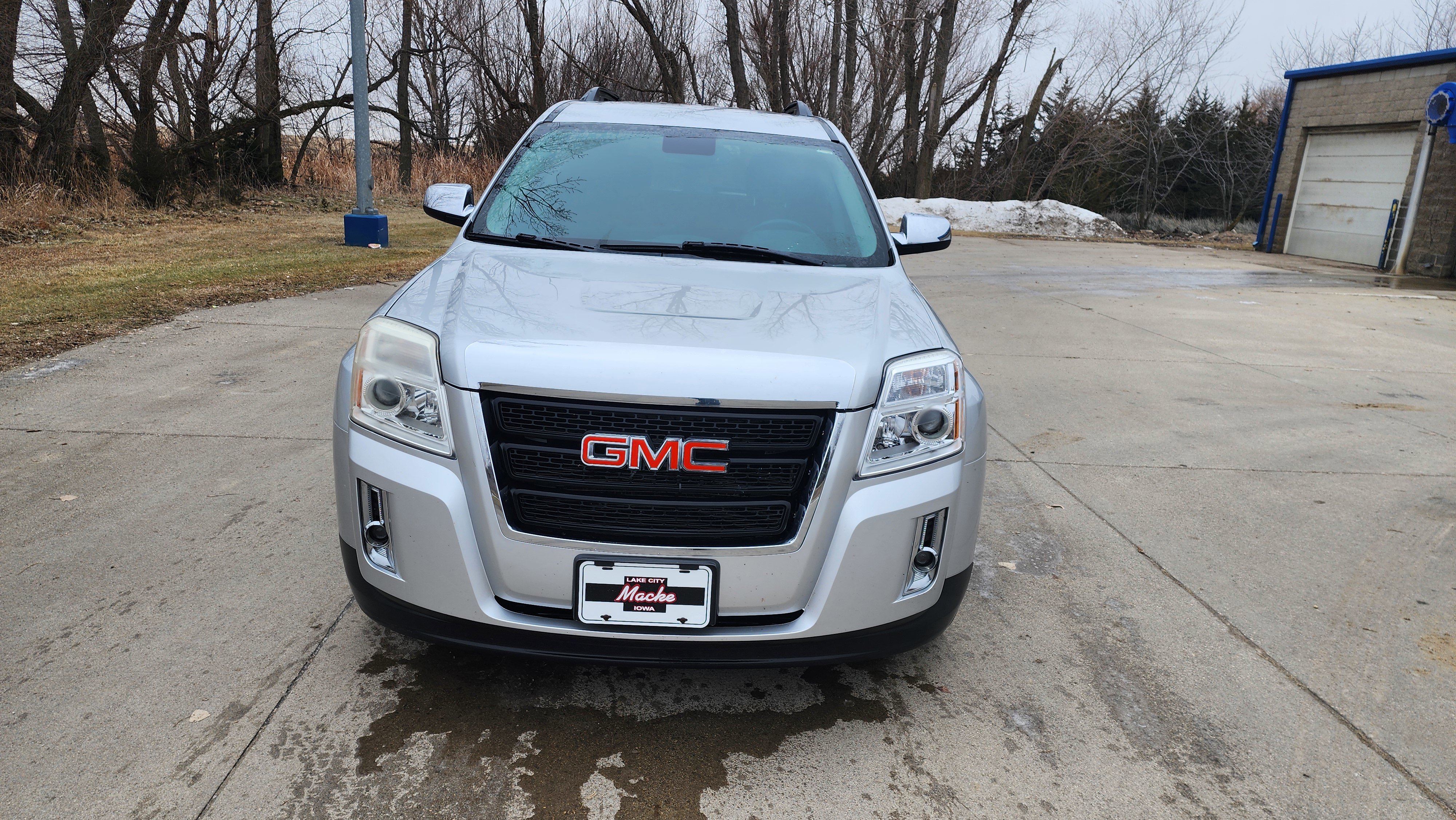 Used 2015 GMC Terrain SLE w/ Chrome Edition image 3