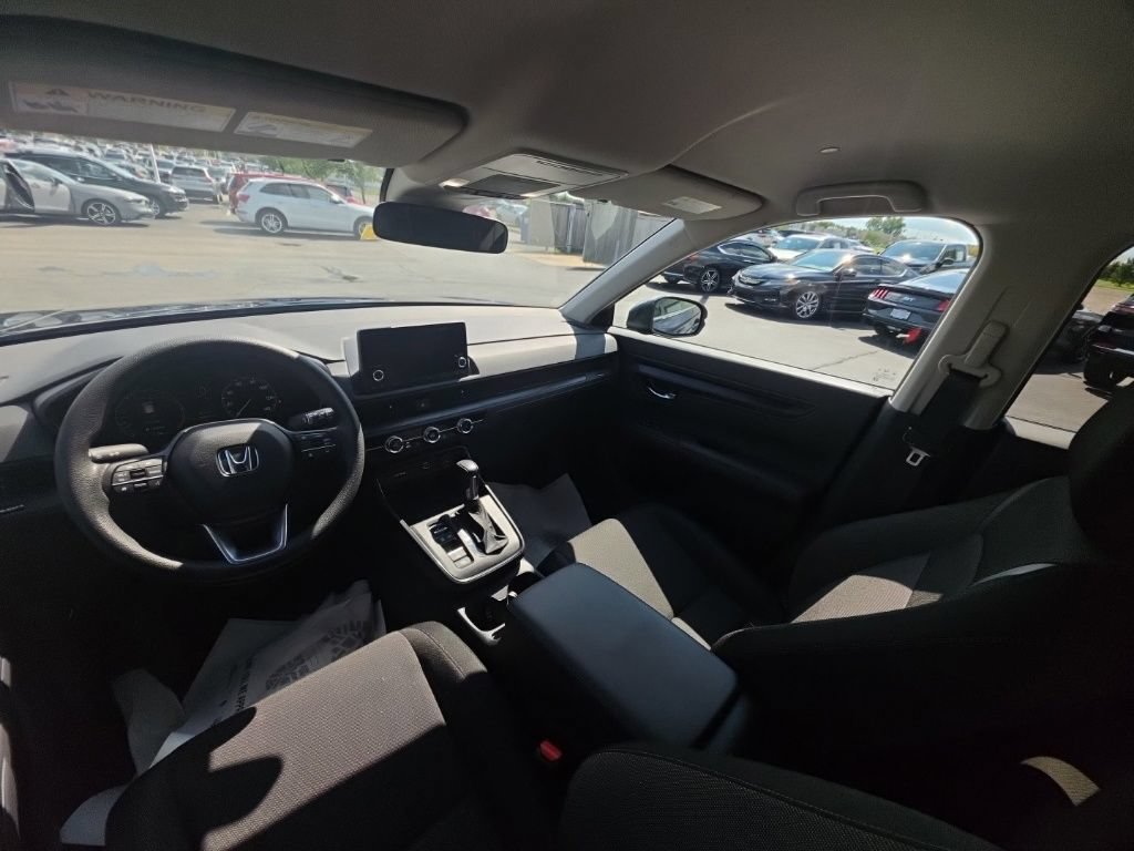 Used 2025 Honda CR-V LX image 26