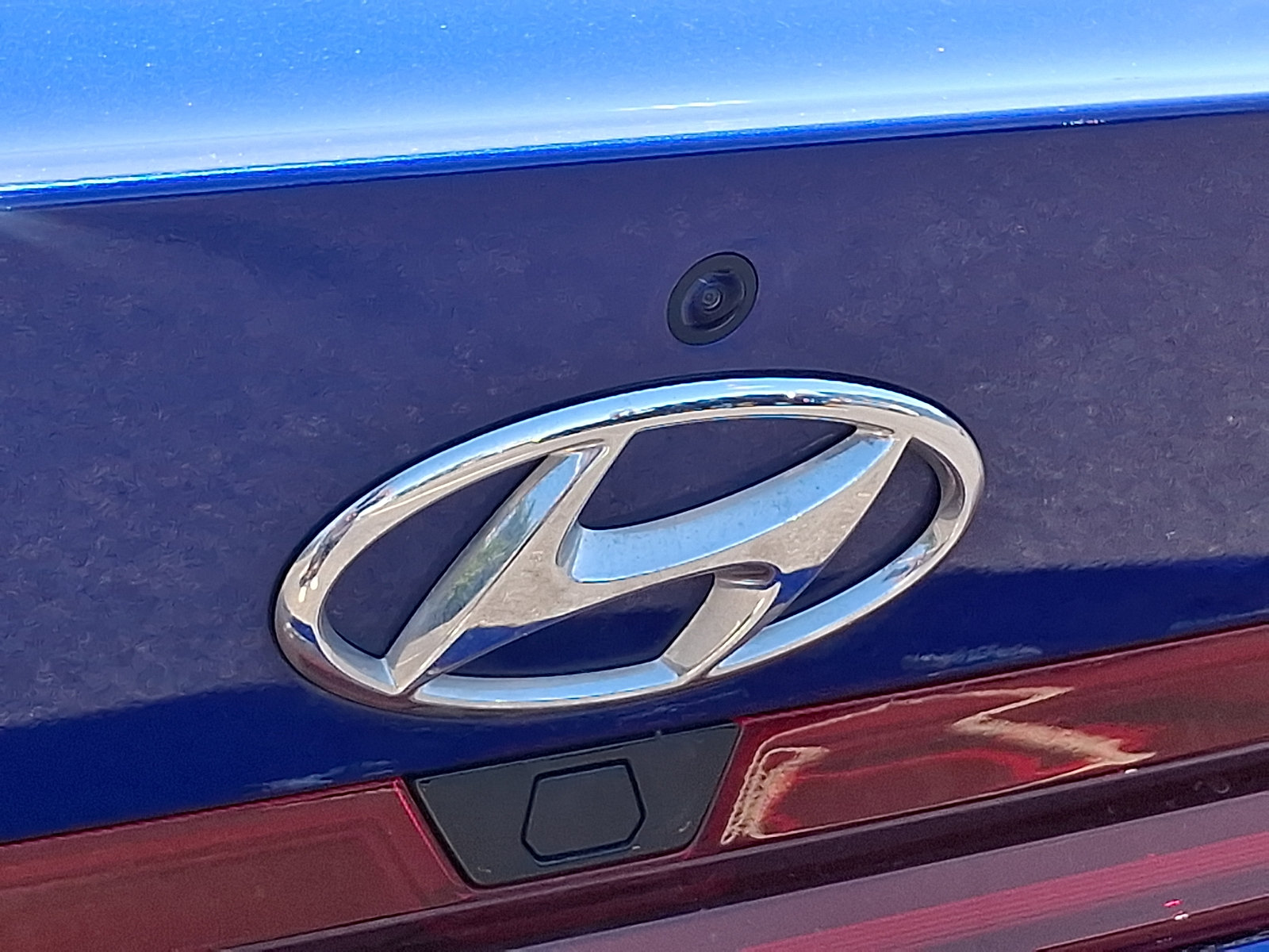 Used 2023 Hyundai Elantra Limited FWD image 29