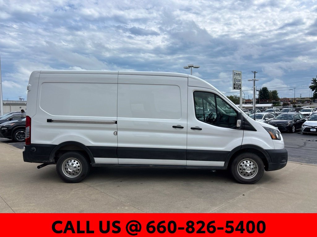Used 2025 Ford Transit 250 148 Medium Roof Extended AWD w/ Load Area Protection Package image 4