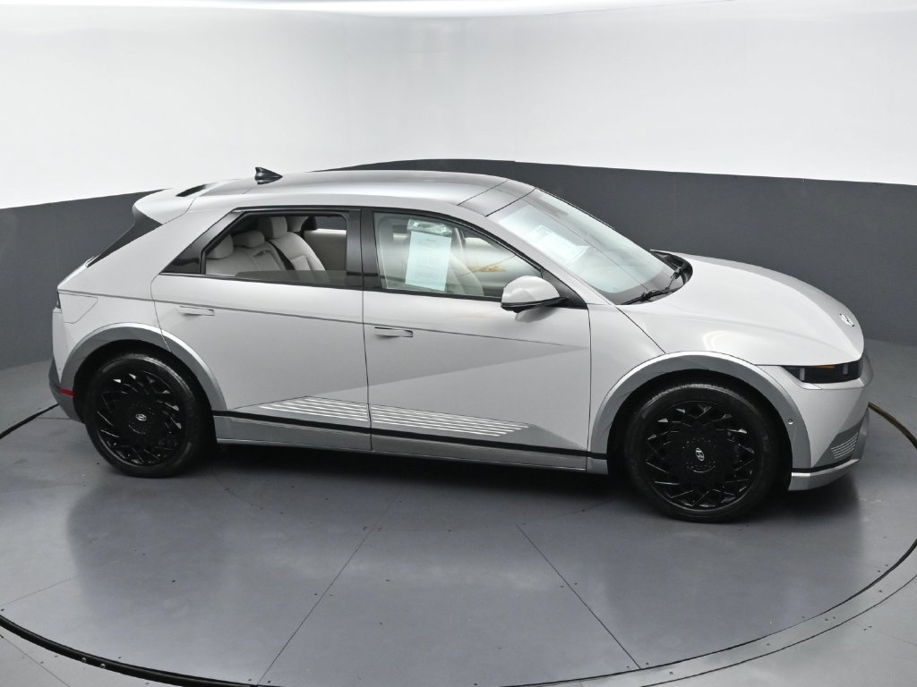 Used 2023 Hyundai Ioniq 5 Limited AWD/4WD image 46