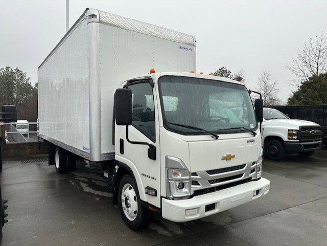 New 2025 Chevrolet Low Cab Forward image 19