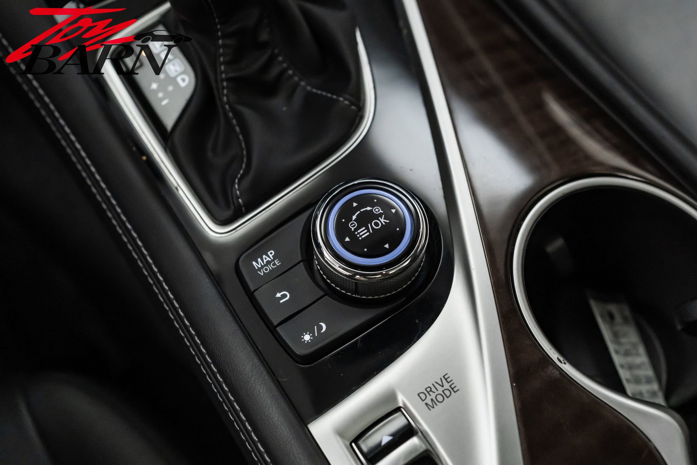 Used 2018 INFINITI Q50 Luxe w/ Essential Package (3.0T Luxe) image 43