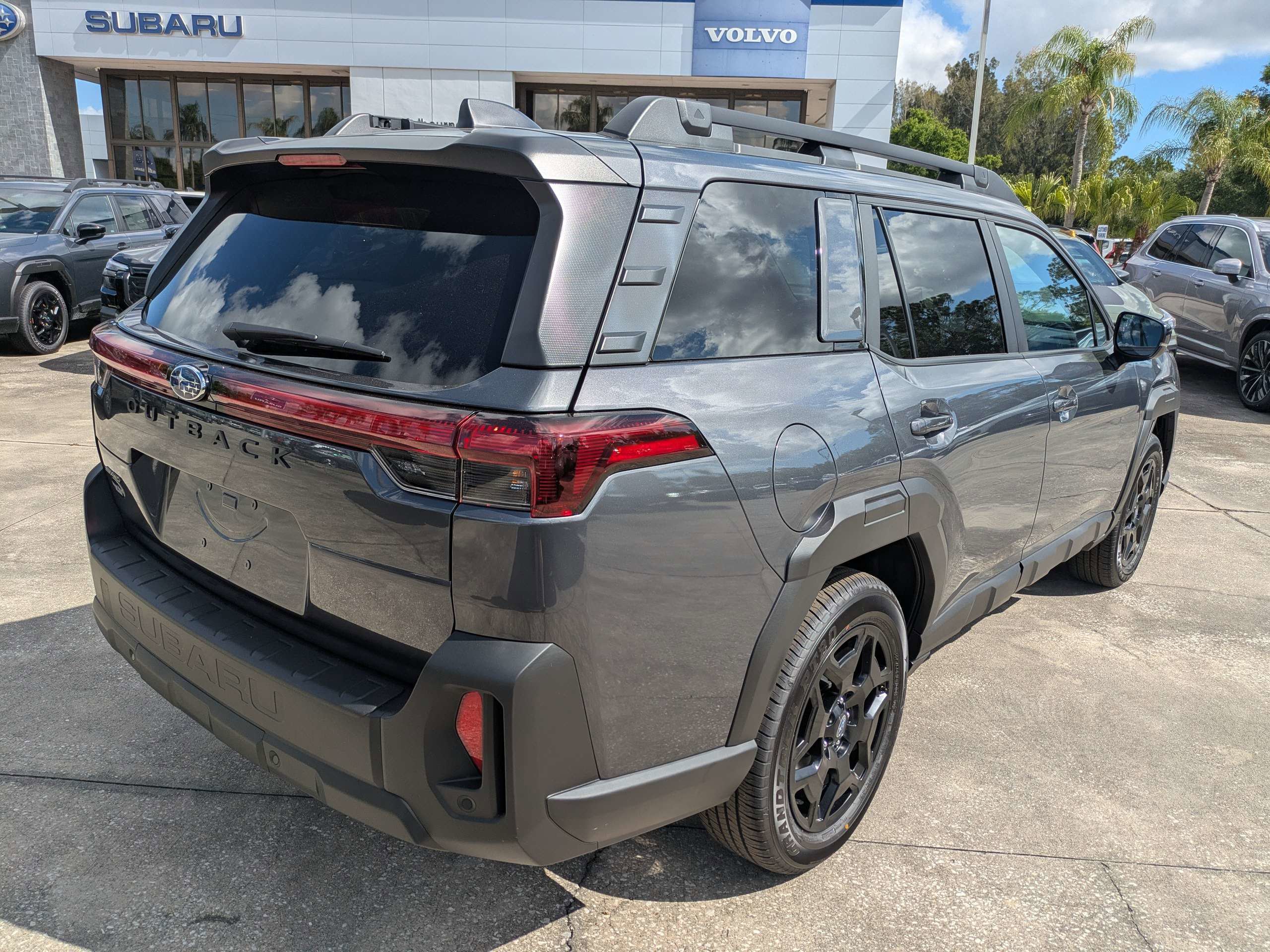 New 2026 Subaru Outback Limited AWD/4WD image 4