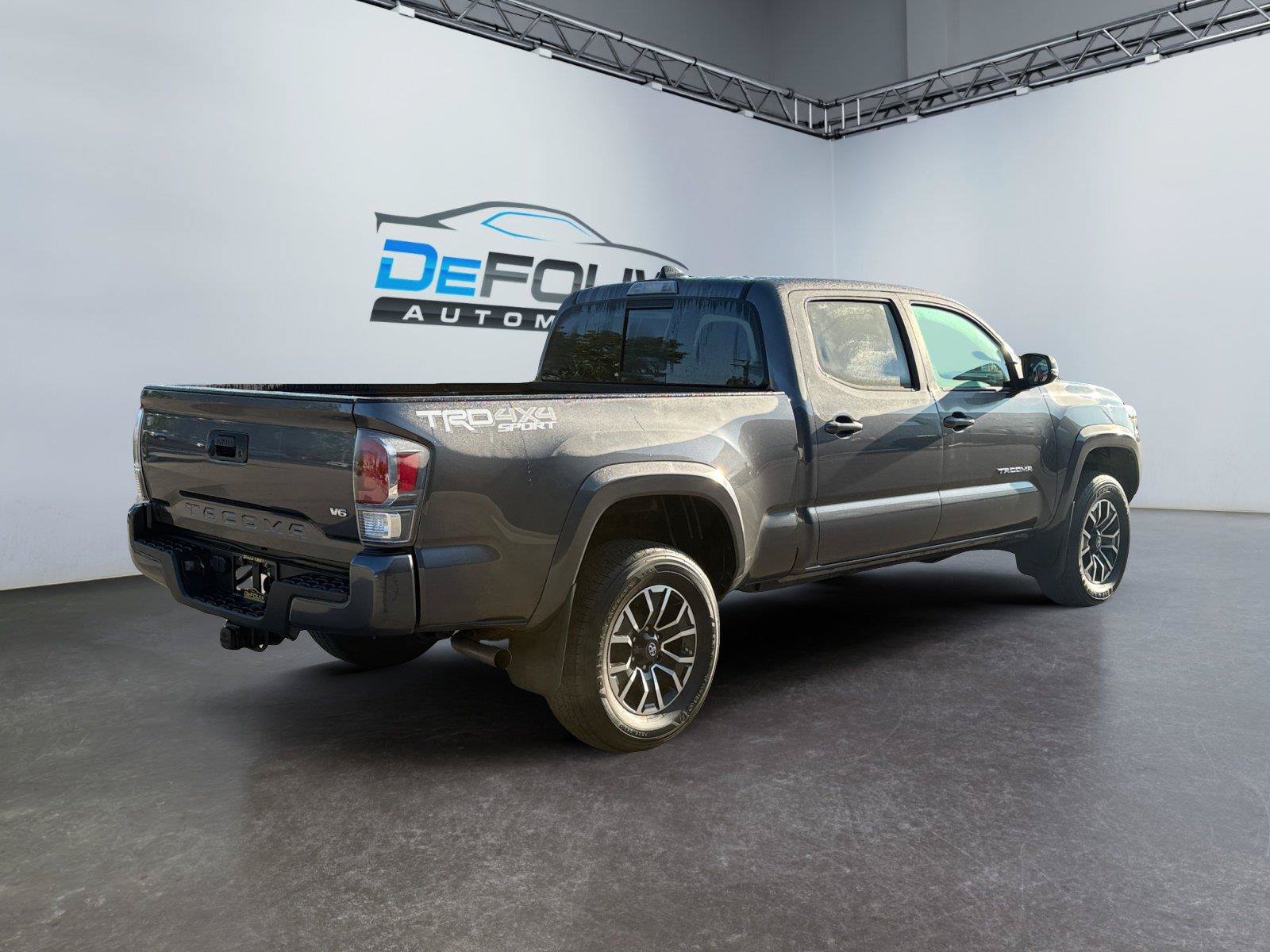Used 2021 Toyota Tacoma TRD Sport AWD/4WD image 3
