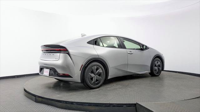 Used 2023 Toyota Prius LE FWD image 8