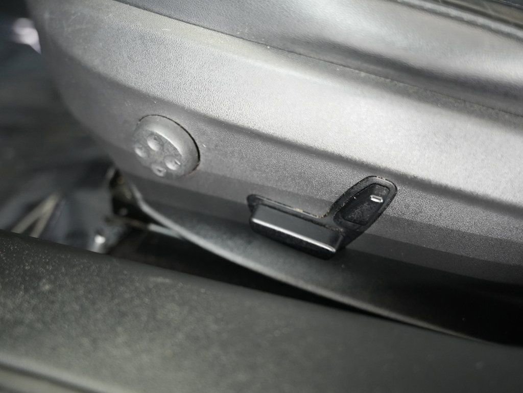 Used 2014 Tesla Model S 60 image 40