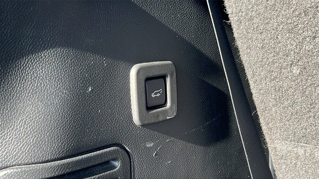 Used 2017 Ford Expedition Limited image 20