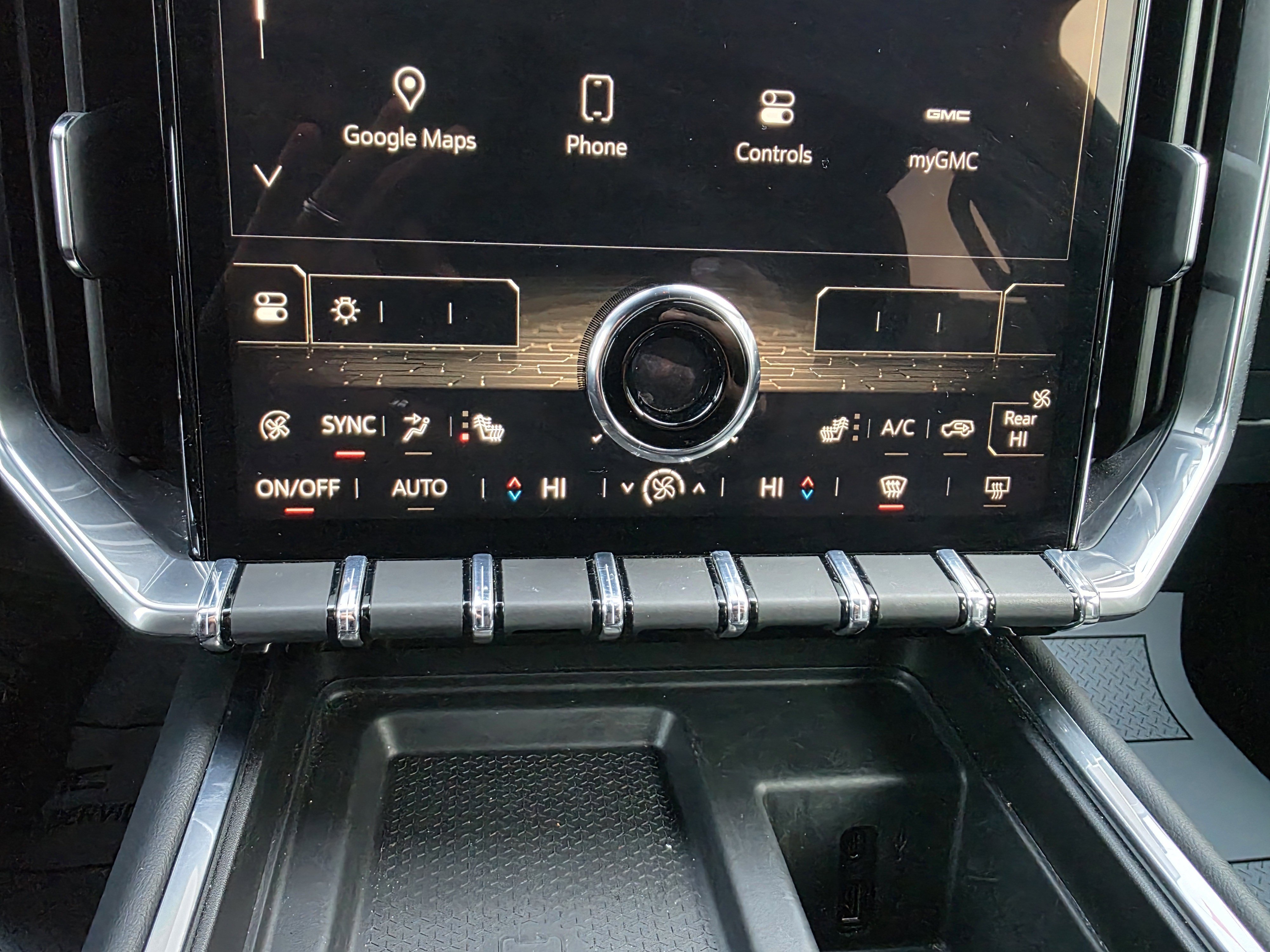 Used 2025 GMC Acadia Elevation image 18