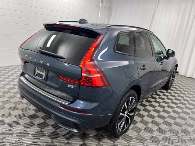 Certified 2023 Volvo XC60 B5 Plus w/ Climate Package AWD/4WD image 5