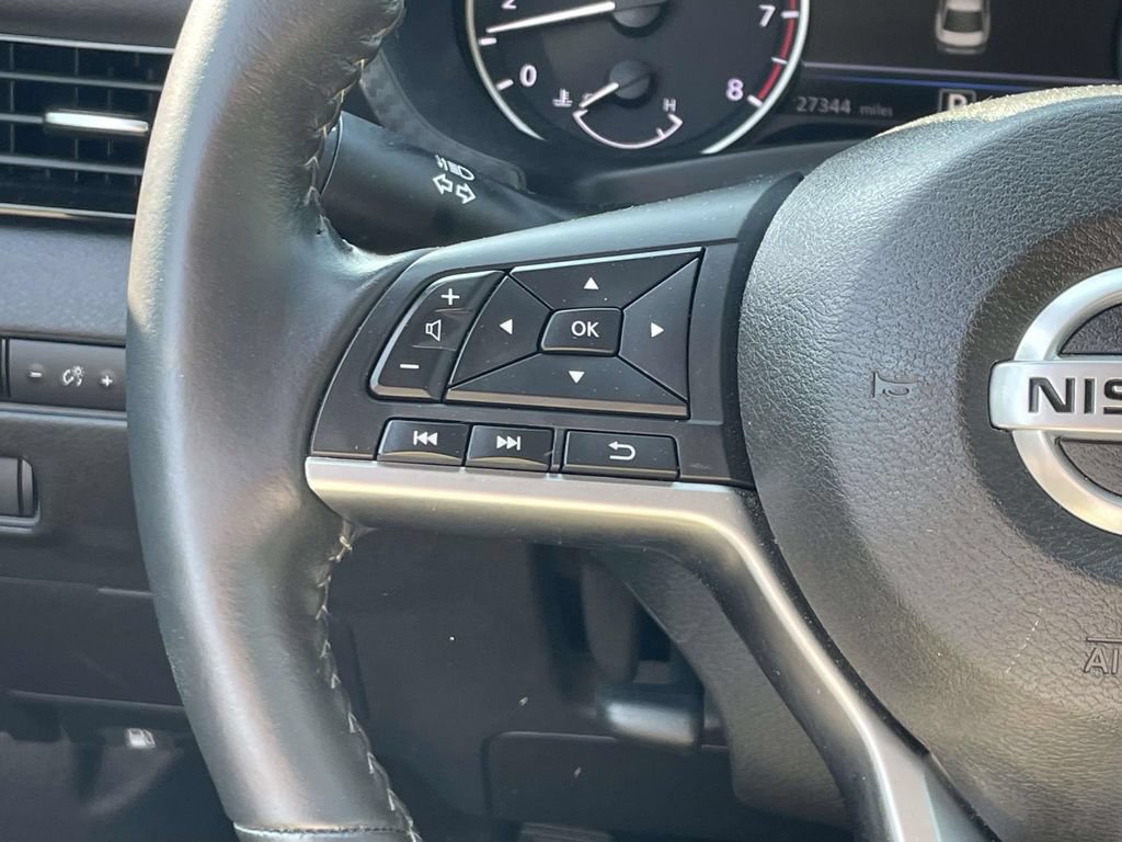 Used 2022 Nissan Sentra SV FWD image 19