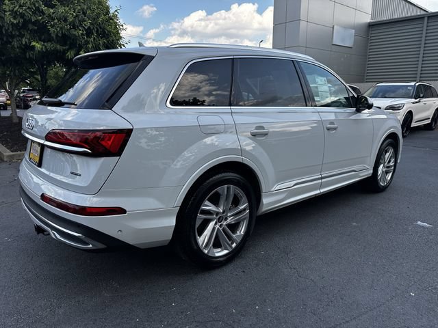 Used 2022 Audi Q7 3.0T Premium Plus w/ Premium Plus Package AWD/4WD image 5