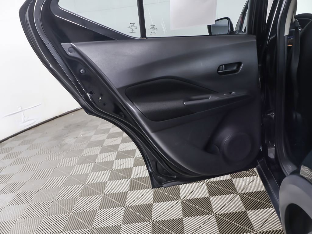 Used 2022 Nissan Kicks S image 22