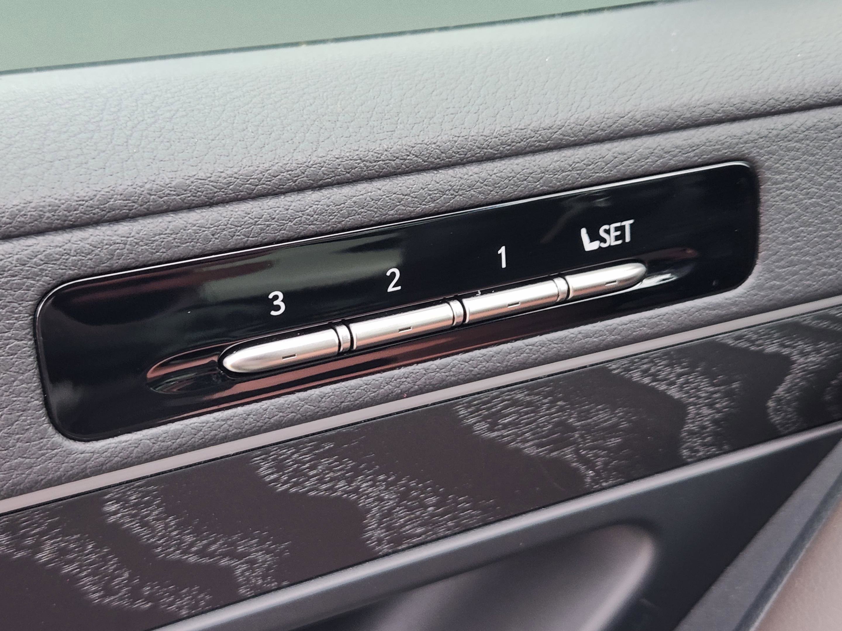 New 2026 Lexus LX 600 4WD w/ Luxury Package image 17
