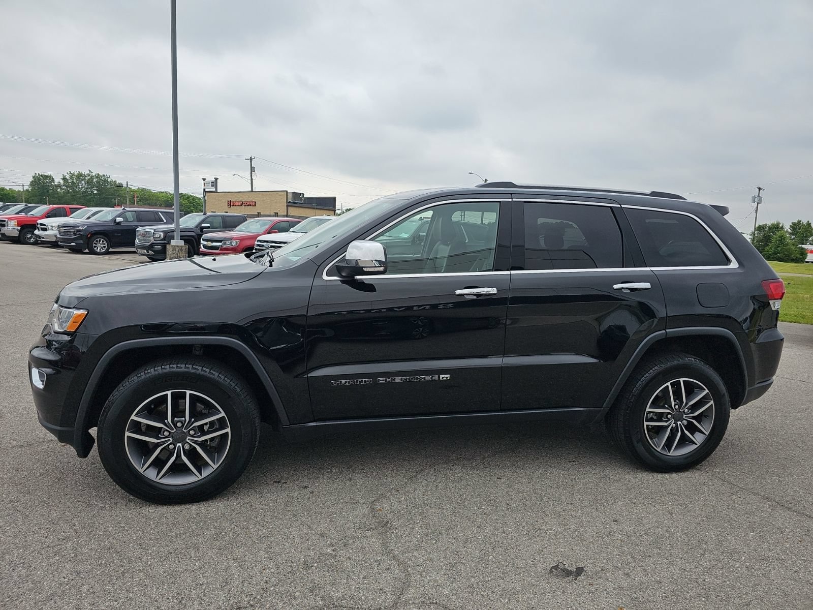 Used 2022 Jeep Grand Cherokee Limited AWD/4WD image 4
