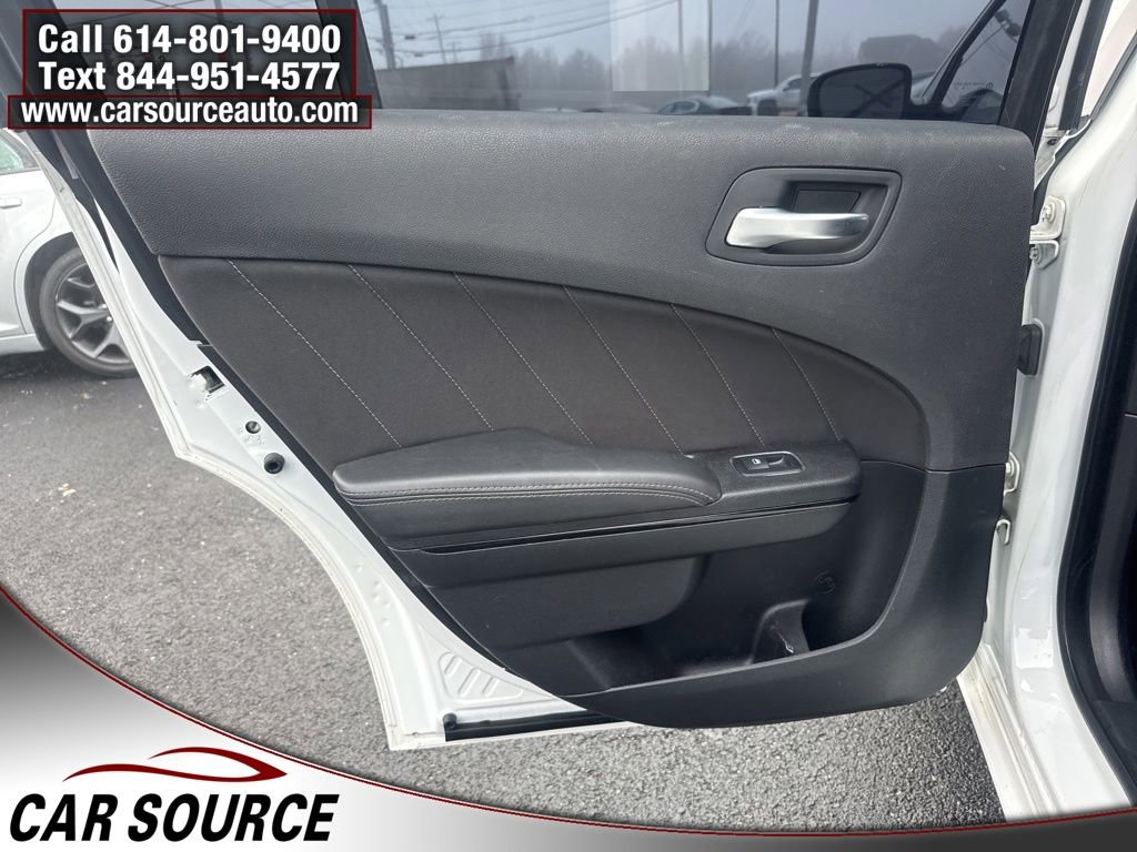 Used 2019 Dodge Charger SXT w/ Blacktop Package image 28
