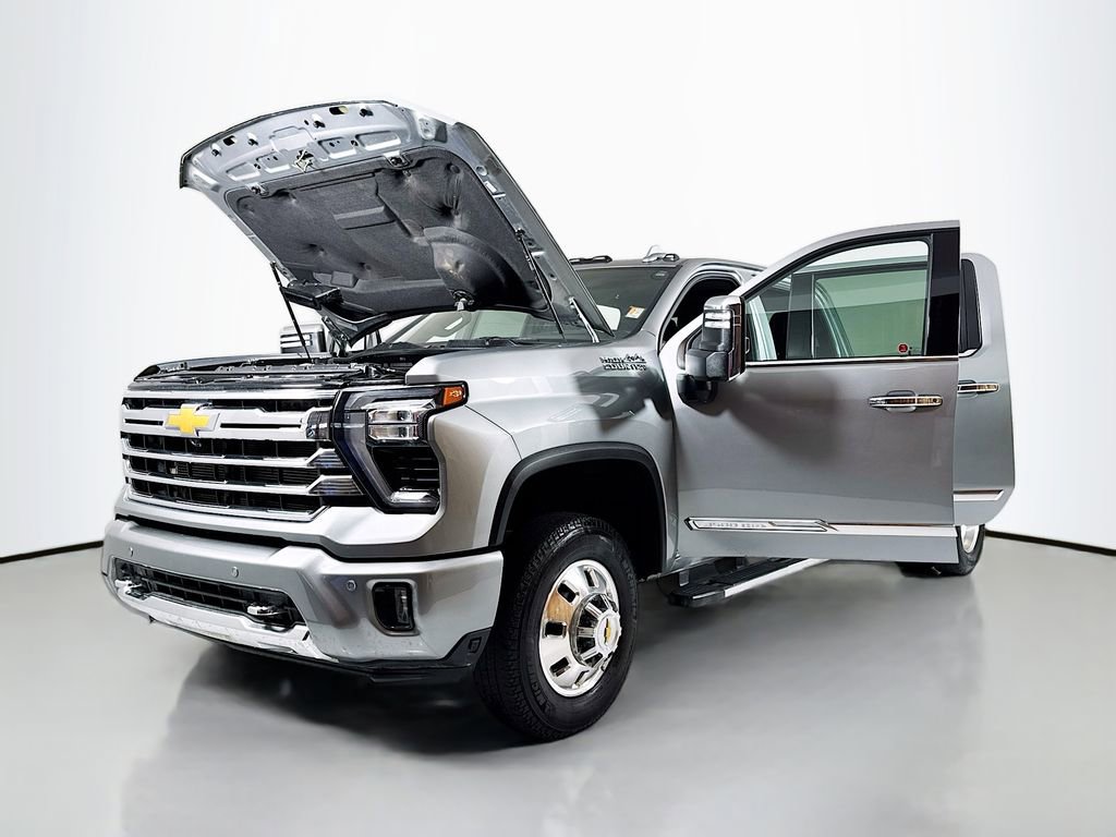Used 2024 Chevrolet Silverado 3500 High Country w/ High Country Premium Package AWD/4WD image 24