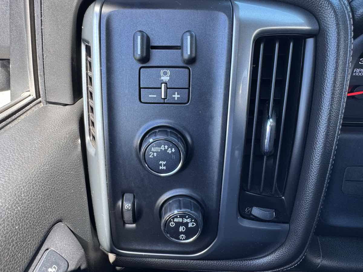 Used 2017 Chevrolet Silverado 1500 LTZ w/ LTZ Plus Package AWD/4WD image 29