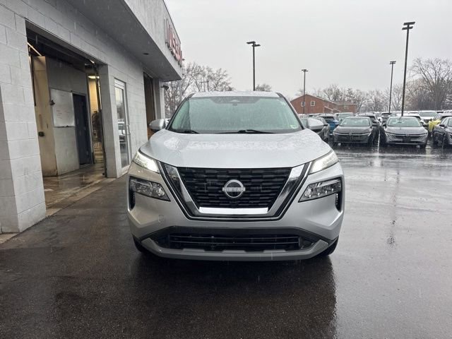 Used 2023 Nissan Rogue SV AWD/4WD image 6