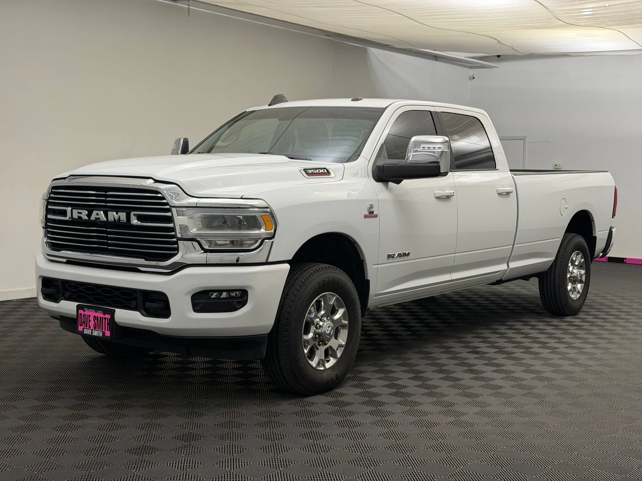 Used 2023 RAM 3500 Laramie AWD/4WD image 1